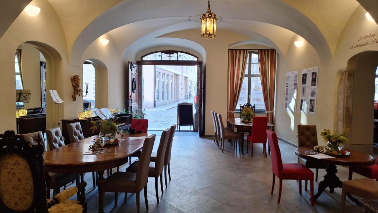 Stadtpalais Bellevue-Suite 3- Zimmer- Maisonettewohnung Mit Dachterrasse Maximal 4 Personen 바우트젠 외부 사진