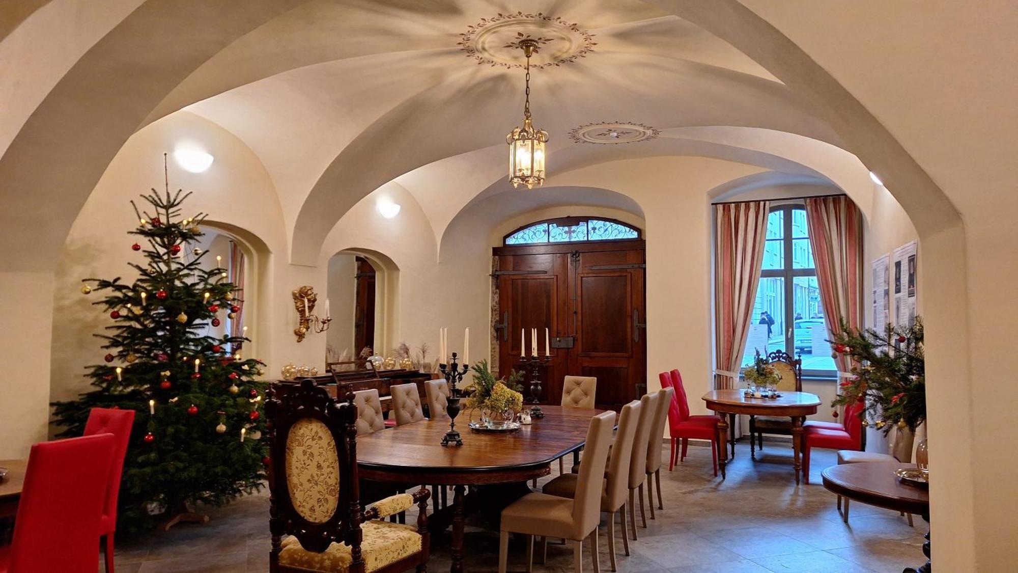 Stadtpalais Bellevue-Suite 3- Zimmer- Maisonettewohnung Mit Dachterrasse Maximal 4 Personen 바우트젠 외부 사진
